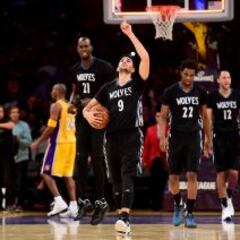 Un Ricky Rubio genial (28+14) amarga el récord de Kobe