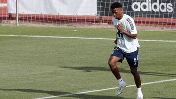 Ansu Fati, en un entrenamiento con la Selección.