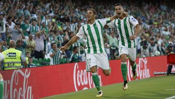 Joaquín y Sergio León, jugadores del Betis.