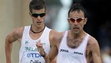 Mikel Odriozola, vigésimo sexto en la prueba de los 50 kilómetros marcha fue ingresado en un Hospital de Berlín tras sufrir un desfallecimiento al acabar la prueba.