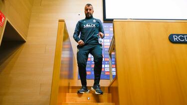 Diego Martnez ironiza sobre la baja de Benzema y evoca a Lewandowski