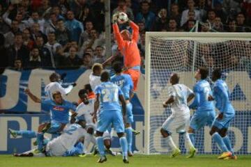 Tercera fase de grupos de la Liga de Campeones. Partido Olympique de Marsella-Nápoles.