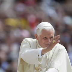 ¿Por qué renunció el Papa Benedicto XVI y cuántos pontífices lo han hecho en la historia?