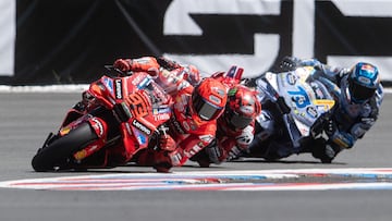 Márquez por delante de Bagnaia y Álex Márquez.
