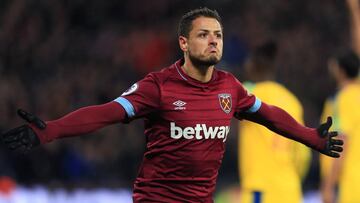 El delantero mexicano marcó en la victoria 3-2 de su equipo ante el Crystal Palace y parece que ha encontrado su mejor forma.