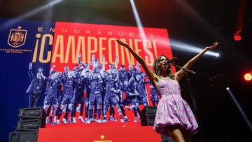 MADRID, 19/06/2023.- Actuación de Sofia Ellar durante el acto de celebración de la consecución por parte de la selección española de fútbol del título de la Liga de Naciones, tras vencer a Croacia en la tanda de penaltis, este lunes en el Wizink Center de Madrid. EFE/ Rodrigo Jiménez
