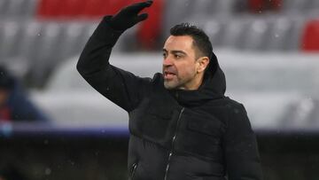 Brutal 'colleja' de Xavi a los veteranos