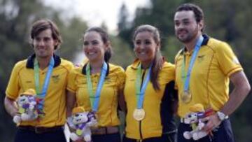 De izquierda a derecha: Mateo Gómez, Paola Moreno, María José Uribe y Marcelo Rozo.