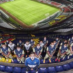 América presume foto oficial en el Estadio Azteca