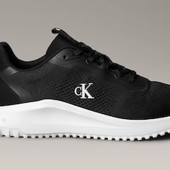 Chollo del día: hasta un 60% de descuento en estas zapatillas de Calvin Klein, ultraligeras y transpirables