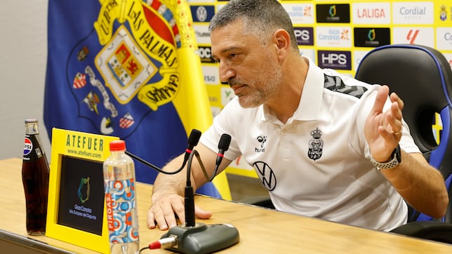 García Pimienta advierte: “Existe la posibilidad de que no empiece entrenando la próxima temporada”