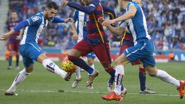 Neymar y dos pericos.