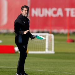 Quique: “Como sevillistas no tenemos buenos recuerdos con el Atlético”
