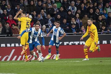 Calleri and Jordi Alba.