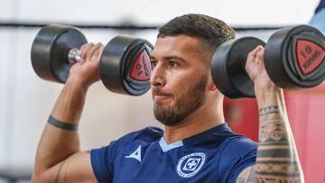 Juan Escobar, defensa de Cruz Azul