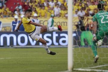 Comienza la cuenta regresiva y ocho selecciones apresuran sus pretensiones por acceder al próximo Mundial de fútbol. Colombia por ahora está fuera de la cita mundialista y en 2017 deberá sacar buenos resultados ante Bolivia, Ecuador, Venezuela, Brasil, Paraguay y Perú. 