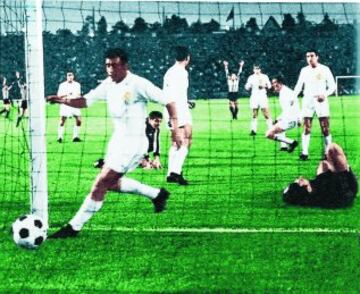 11/05/1966 Final de la Copa de Europa entre el Real Madrid - Partizán. Vasovic bate la meta blanca a la salida de un córner de certero cabezazo.