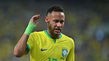 AMDEP541. CUIABÁ (BRASIL), 12/10/2023.- Neymar Jr de Brasil reacciona hoy, en un partido de las Eliminatorias Sudamericanas para la Copa Mundial de Fútbol 2026 entre Brasil y Venezuela en el estadio Arena Pantanal en Cuiabá (Brasil). EFE/ Andre Borges
