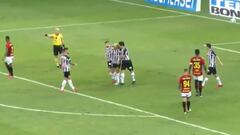 Vargas anotó un gol en Brasil