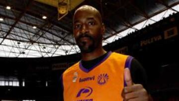 El Power cierra el fichaje de Middleton y le inscribirá