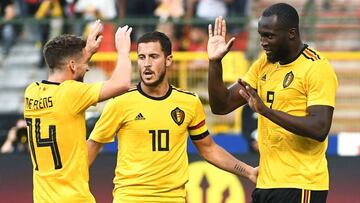 Belgium&#039;s forward Romelu Lukaku (R) celebrates with a teammates  Belgium&#039;s forward Dries Mertens (L) and Belgium&#039;s forward Eden Hazard (C) after scoring a goal during the international friendly football match between Belgium and Costa Rica at the King Baudouin Stadium in Brussels on June 11, 2018. / AFP PHOTO / EMMANUEL DUNAND