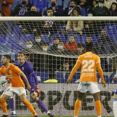 Iván Azón y Puche permiten soñar al Real Zaragoza