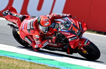 Pecco Bagnaia durante la carrera.