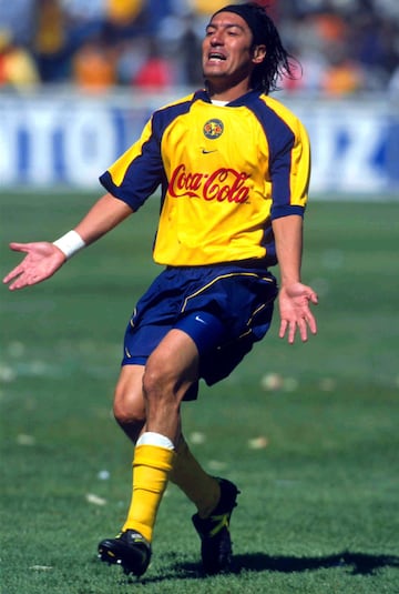 Iván Zamorano sí que le aportó a la Liga Mexicana. Fue goleador y figura con el Sevilla, Real Madrid y el Inter de Milán, pero el chileno llegó a sumar con el América en el 2001, consiguiendo 38 goles y el Torneo de Verano 2002 para las Águilas.