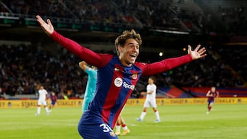 Soccer Football - LaLiga - FC Barcelona v Athletic Bilbao - Estadi Olimpic Lluis Companys, Barcelona, Spain - October 22, 2023 FC Barcelona's Marc Guiu celebrates scoring their first goal REUTERS/Albert Gea