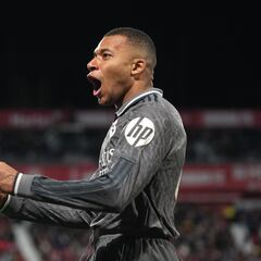 Mbappé gana el premio a mejor jugador francés de la temporada