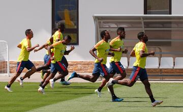 Tras la victoria ante Senegal y la clasificación a octavos de final del Mundial, Colombia vuelve a su campamento y prepara el próximo partido, contra Inglaterra el martes en Moscú.