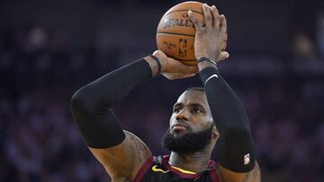 LeBron James est&aacute; en plena forma a sus 33 a&ntilde;os, y cree que se debe al consumo de vino.