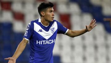 El mediocampista de la Roja anunció su salida del conjunto argentino. "Se quedaron con un pedacito de mi corazón", señaló el ex Unión Española.