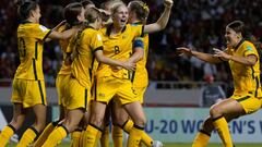 Australia midfielder Hana Lowry (3rd R) celebrates with teammates after scoring against Costa Rica during their Women's U-20 World Cup football match between Australia and Costa Rica at the National stadium in San Jose, Costa Rica, on August 10, 2022.