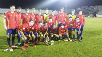 Selección española Sub19 que ganó en 2018 la Copa Atlántica con Miguel de la Fuente y Ferrán Torres.