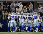Dallas Cowboys baila al ritmo de Bad Bunny