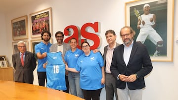 De izquierda a derecha: Miguel Ángel Bufala, Francis Alonso, Vicente Jiménz, Isa Latorre, Nora, Francisco Javier Ortega y Juan Cantón