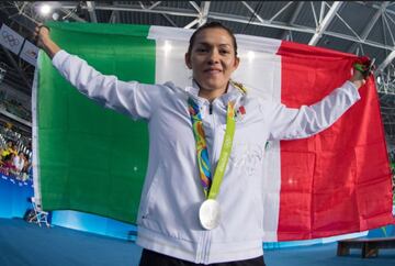 Tres veces medallista olímpica (Oro-Beijing 2008, Bronce-Londres 2012 y Plata-Río 2016), mujer con más medallas olímpicas para Méxioc. Campeona Mundial en 2007