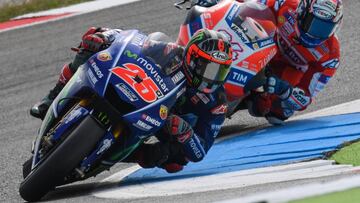 Maverick Vi&ntilde;ales y Andrea Dovizioso.