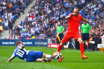 El de Fuentealbilla ha sido ovacionado en numerosos campos de fútbol, pero uno de los más recordados es el que se produjo en el derbi catalán frente al Espanyol.