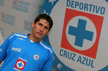 Jugadores de Cruz Azul que salieron por la puerta de atrás