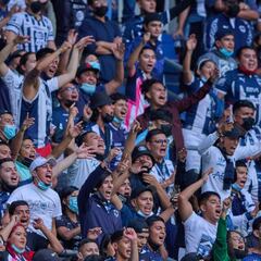 Aficionados Rayados hacen largas filas para boletos de la final de Concacaf