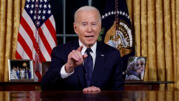 FILE PHOTO: U.S.  President Joe Biden delivers a prime-time address to the nation about his approaches to the conflict between Israel and Hamas, humanitarian assistance in Gaza and continued support for Ukraine in their war with Russia, from the Oval Office of the White House in Washington, U.S. October 19, 2023. REUTERS/Jonathan Ernst/Pool/File Photo