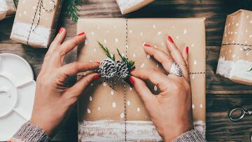 Cómo aprender online a envolver un regalo en 15 segundos