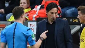 Roger Schmidt no estará en el banquillo del Bayer Leverkusen durante los próximos tres partidos de la Bundesliga.