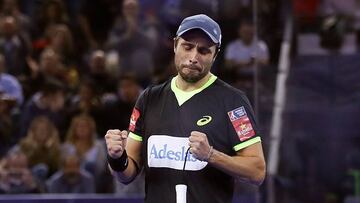 Fernando Belastegu&iacute;n celebra la victoria en el Master Final.