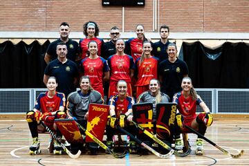 La Selección española femenina posa en el CAR de Sant Cugat antes del Mundial de Novara.