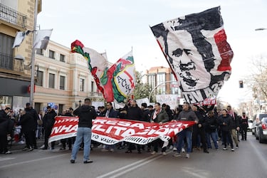 La afición del Rayo Vallecano se une contra la gestión de Presa y las imposiciones de Tebas bajo el lema 'Dejemos vacío Butarque