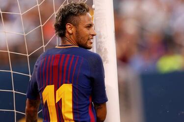 Casemiro: 'Neymar would be welcome at Madrid'