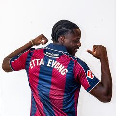 Etta Eyong y la figura del goleador